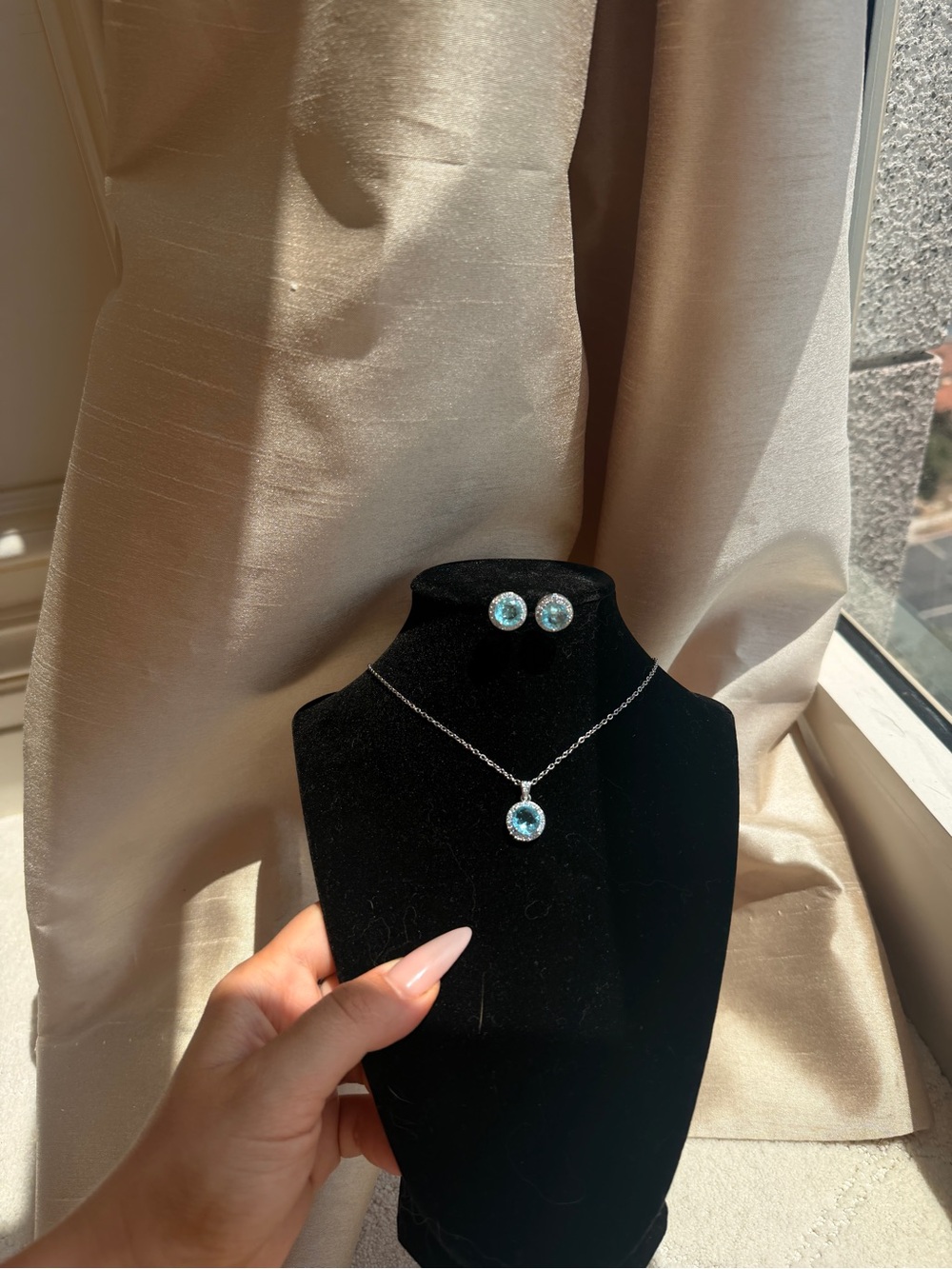 Aquamarine Necklace & Earring Set - Picture 5 of 6